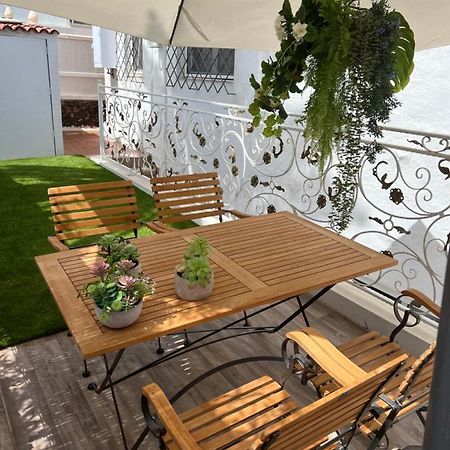 Retro 1 Bedroom Apartment Chayofa Dış mekan fotoğraf