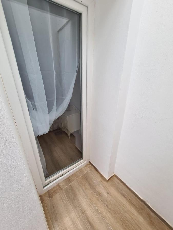 Retro 1 Bedroom Apartment Chayofa Dış mekan fotoğraf