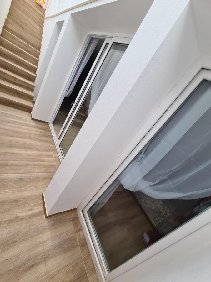 Retro 1 Bedroom Apartment Chayofa Dış mekan fotoğraf