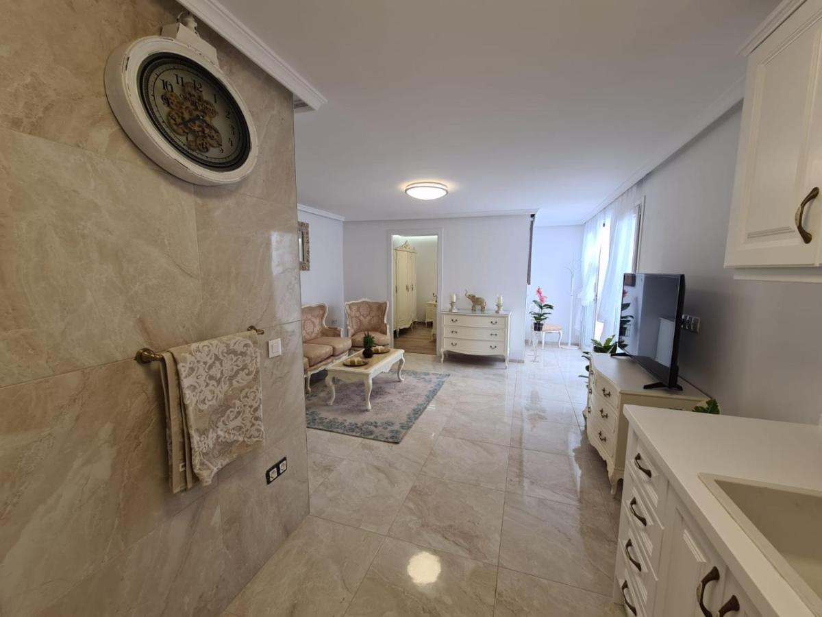 Retro 1 Bedroom Apartment Chayofa Dış mekan fotoğraf