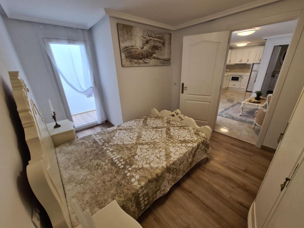 Retro 1 Bedroom Apartment Chayofa Dış mekan fotoğraf