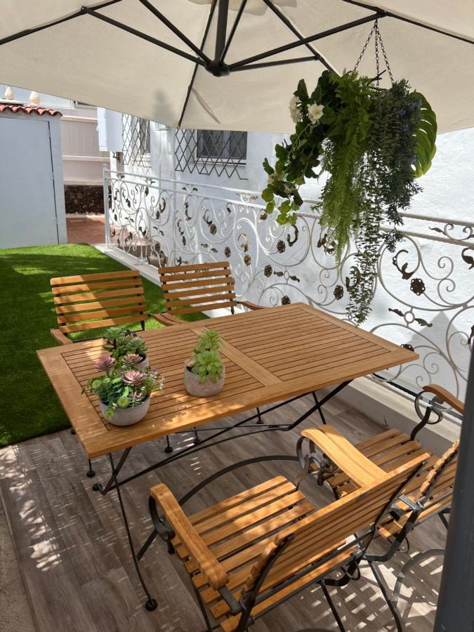 Retro 1 Bedroom Apartment Chayofa Dış mekan fotoğraf