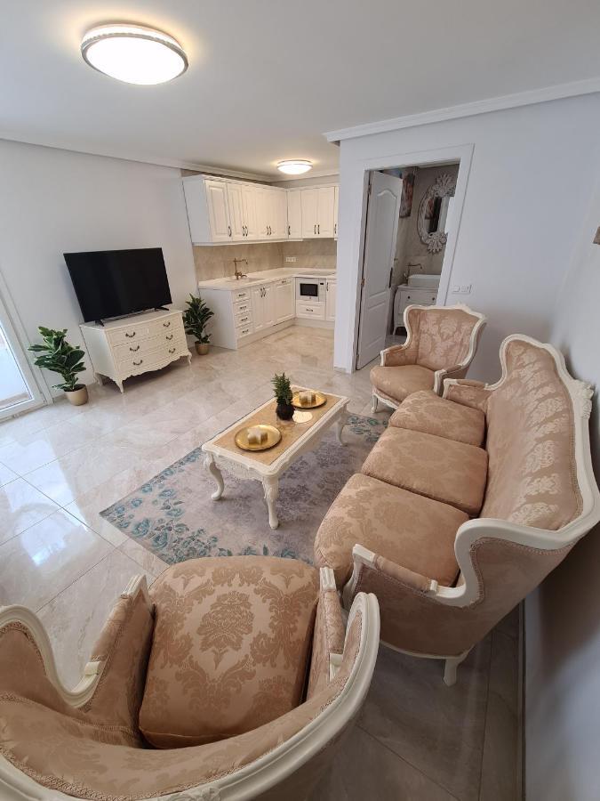 Retro 1 Bedroom Apartment Chayofa Dış mekan fotoğraf